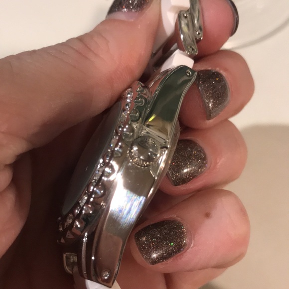 Hello Kitty Sanrio Watch. NWOT - Picture 15 of 16